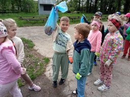 2025-04-23 Sprzątanie świata Motylki i Delfinki